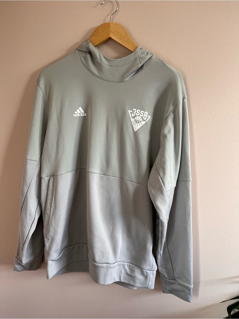 adidas Men’s Two-Tone Light Gray Pullover Hoodie